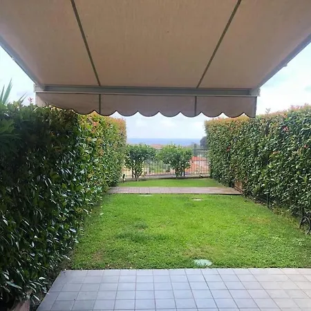 Lägenhet Esclusivo Bilocale Vista Mare *